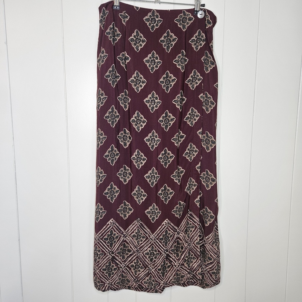 Apostrophe Long Skirt Zip Closure Elastic Back Large Burgandy Dress Or Casual